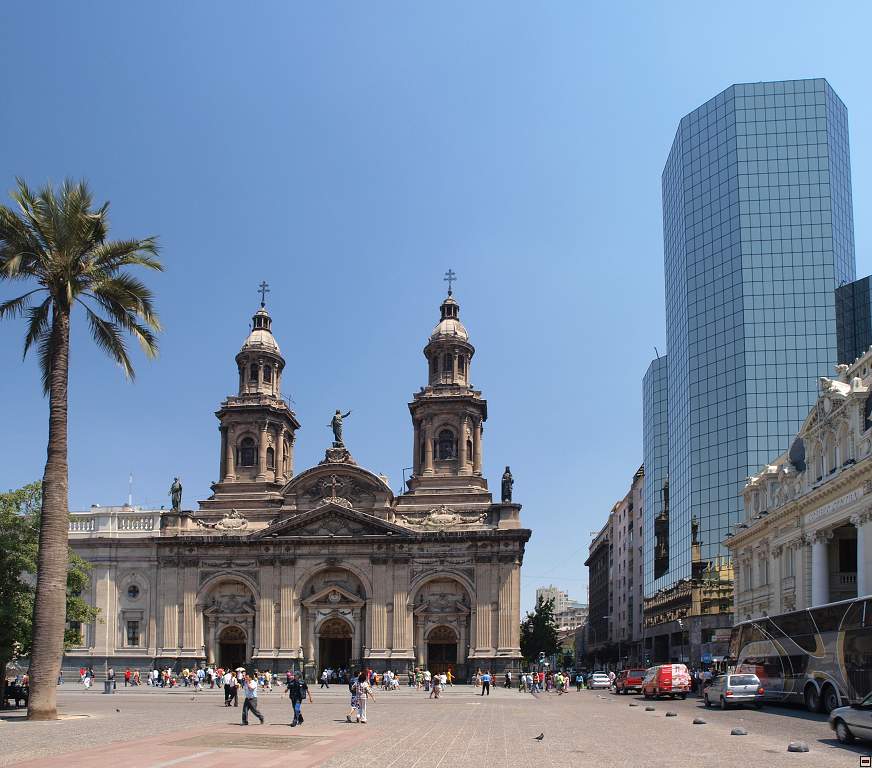 Santiago-Plaza_de_Armas2.jpg