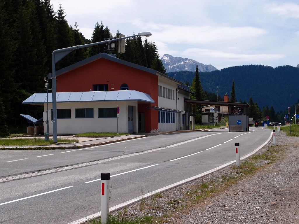 img00010.jpg